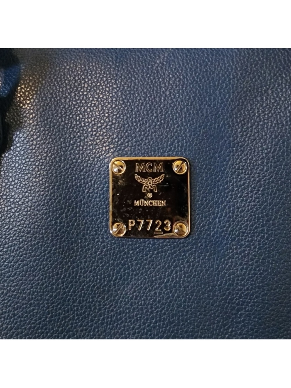 MCM Blue Leather Handbag with Detachable Coin Pouch - Picture 2 of 13